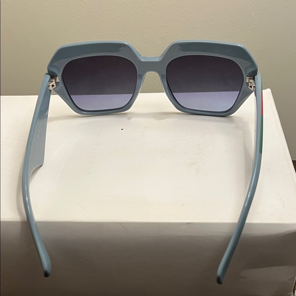 Gucci Blue and Multicolor Sunglasses - Picture 4 of 4
